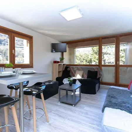 Renove Proche Telepherique Avec Parking Prive - Fr-1-296-279 Apartment *