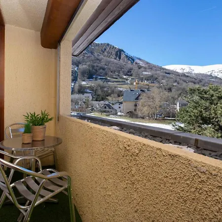 Apartment Cosy 4 Pers Avec Parking, Proche Centre, Commerces Et Telepherique - Fr-1-296-279 *