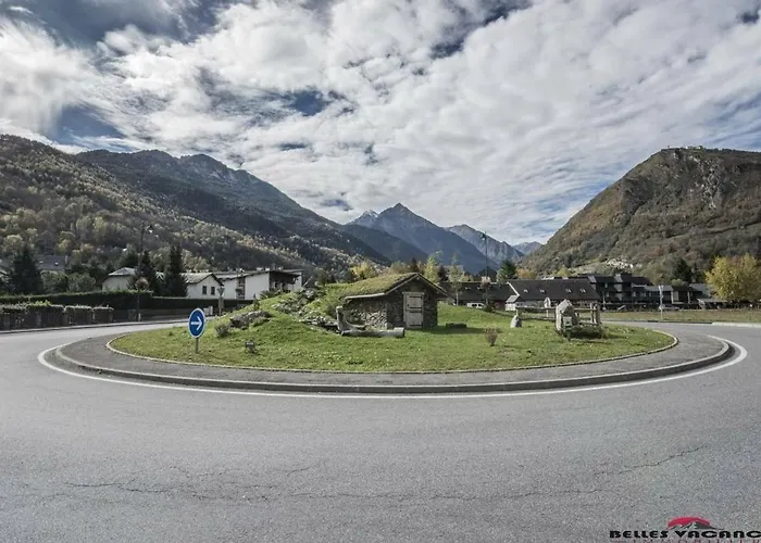 Renove Proche Telepherique Avec Parking Prive - Fr-1-296-279 Saint-Lary-Soulan